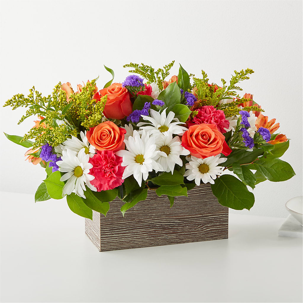Oopsie Daisy Box Bouquet – PETERSEN & TIETZ FLORISTS & GREENHOUSES, Waterloo IA