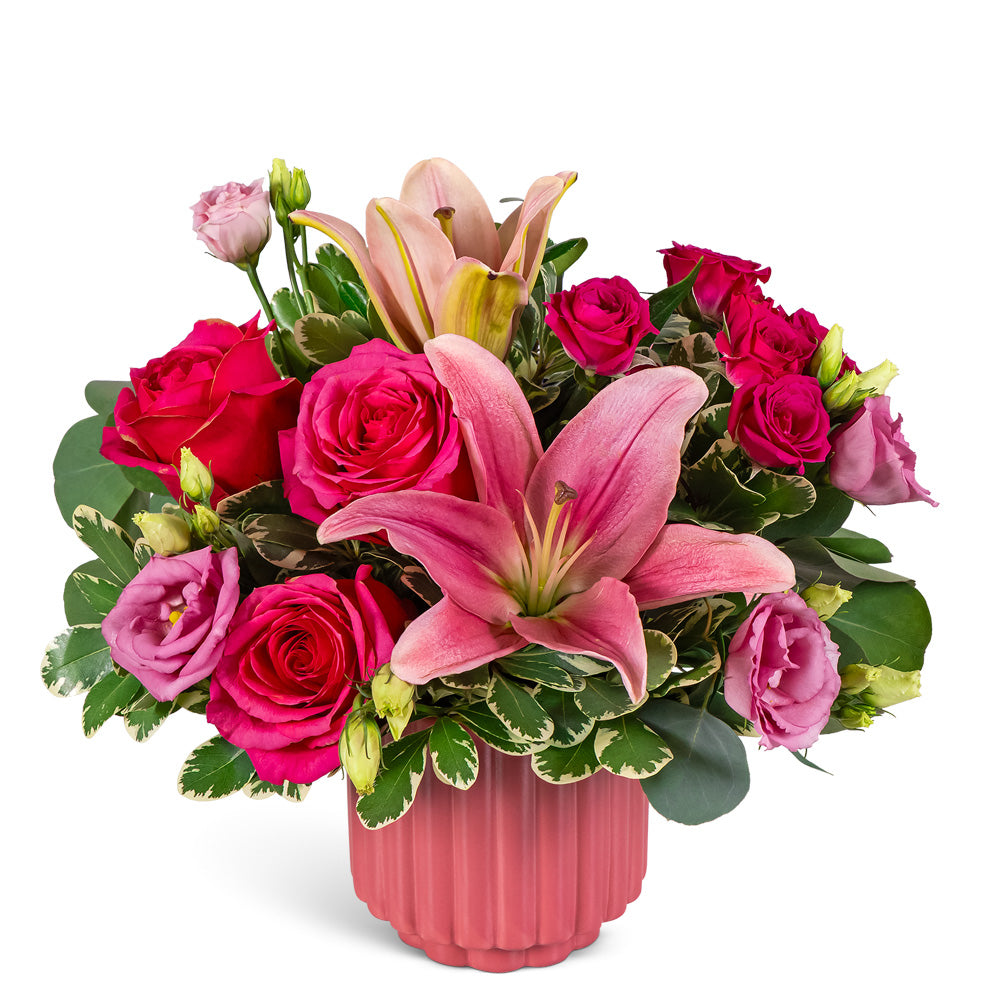 So Smitten Pink – PETERSEN & TIETZ FLORISTS & GREENHOUSES, Waterloo IA