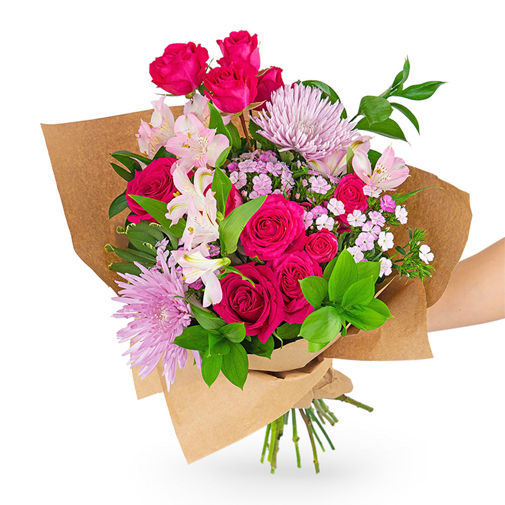 Cosmopolitan Bouquet – PETERSEN & TIETZ FLORISTS & GREENHOUSES, Waterloo IA