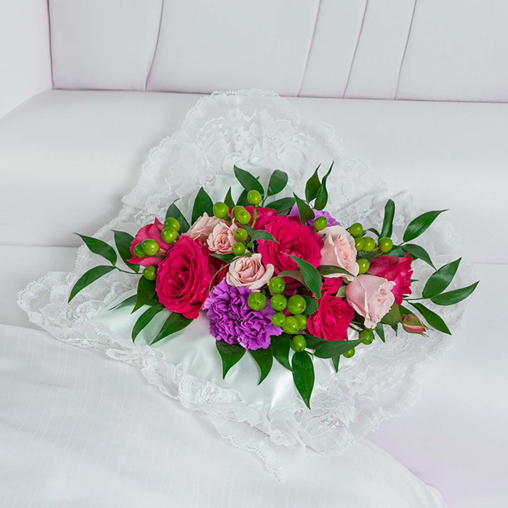 Always Remembered Pillow – PETERSEN & TIETZ FLORISTS & GREENHOUSES, Waterloo IA