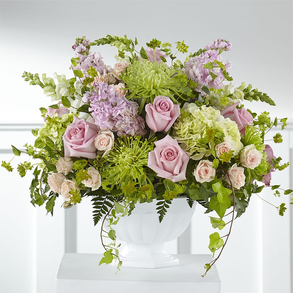 Radiant Embrace Arrangement – PETERSEN & TIETZ FLORISTS & GREENHOUSES, Waterloo IA