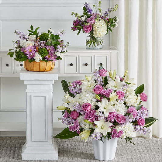 Tender Embrace Bundles – PETERSEN & TIETZ FLORISTS & GREENHOUSES, Waterloo IA
