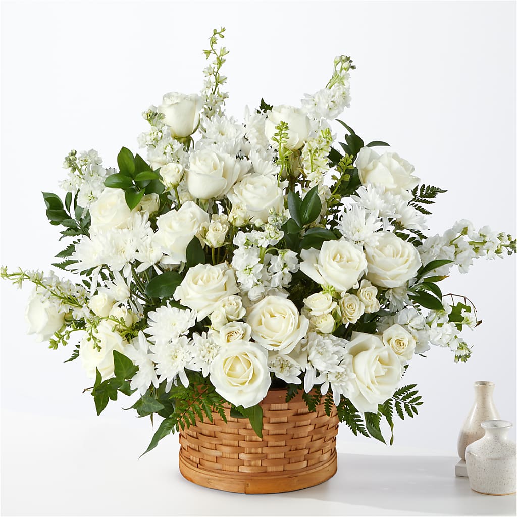Heartfelt Condolences Arrangement – PETERSEN & TIETZ FLORISTS & GREENHOUSES, Waterloo IA