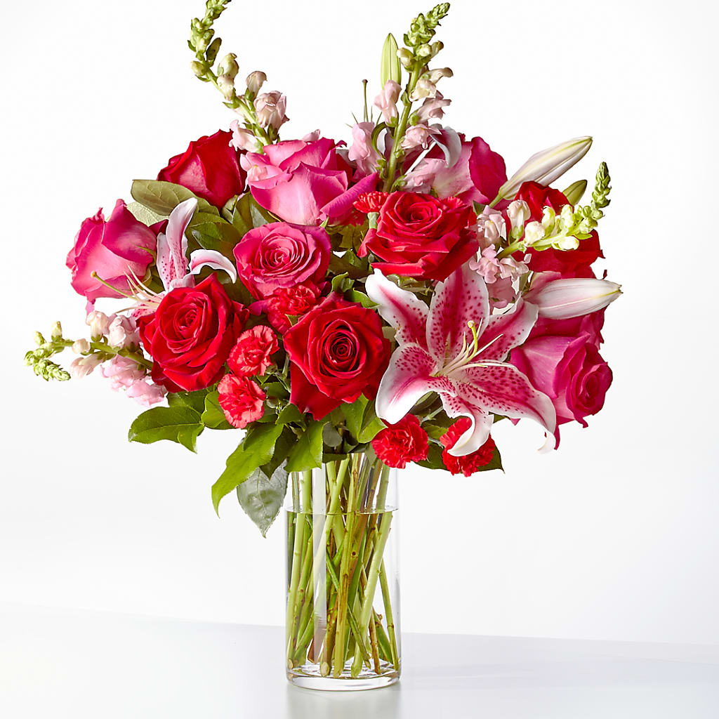 Love at First Sight Bouquet – PETERSEN & TIETZ FLORISTS & GREENHOUSES, Waterloo IA