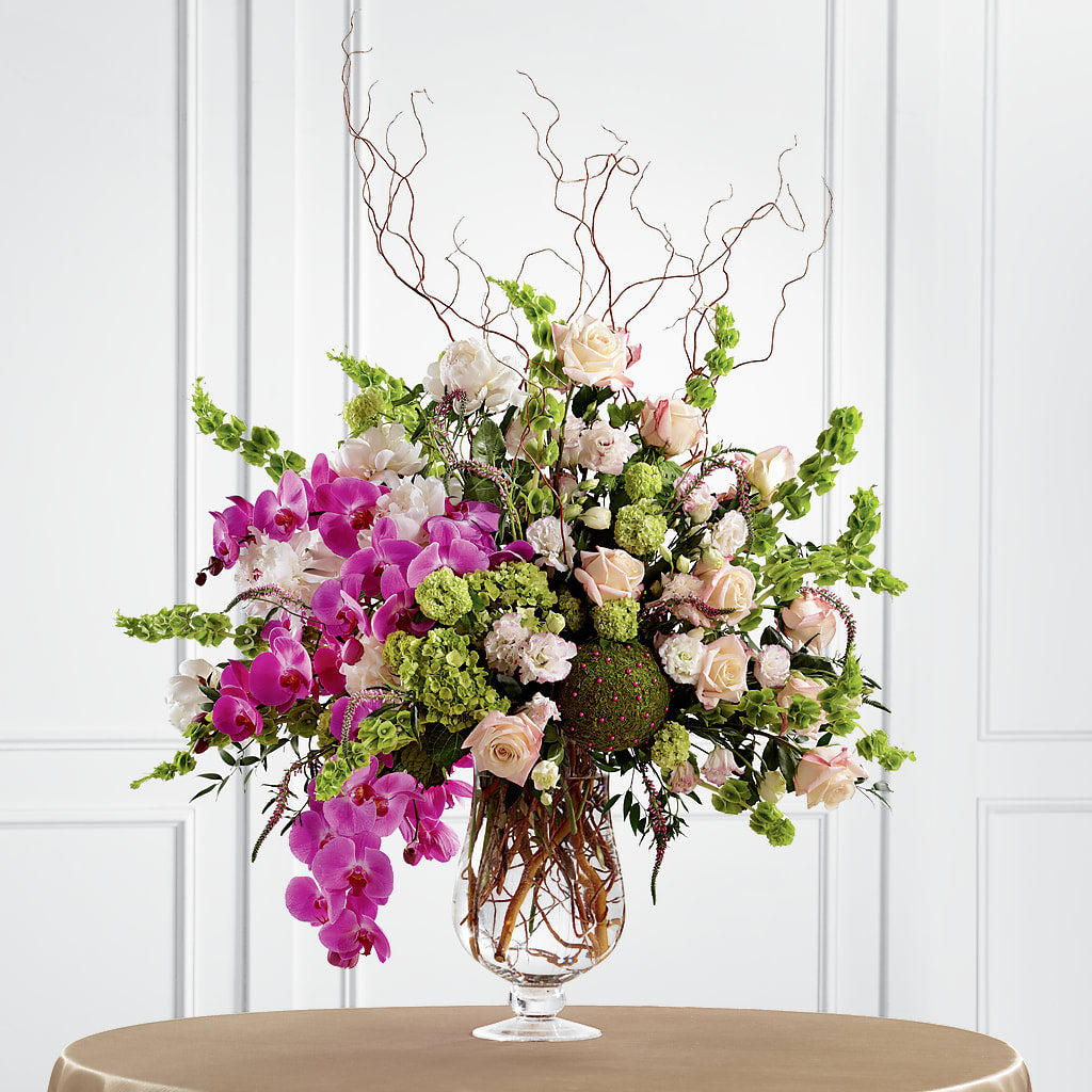 Soft Sophistication Arrangement – PETERSEN & TIETZ FLORISTS & GREENHOUSES, Waterloo IA
