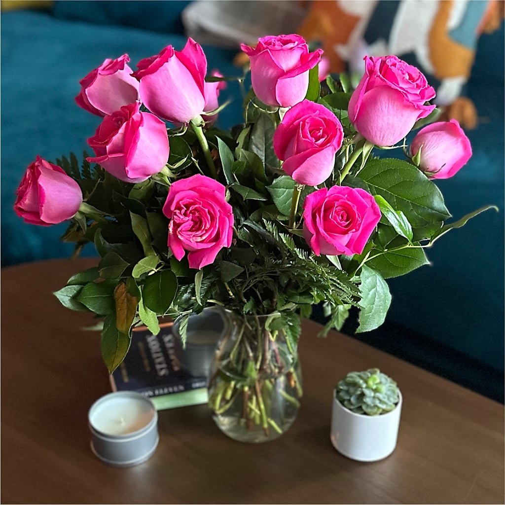 Long Stem Pink Rose Bouquet – PETERSEN & TIETZ FLORISTS & GREENHOUSES, Waterloo IA