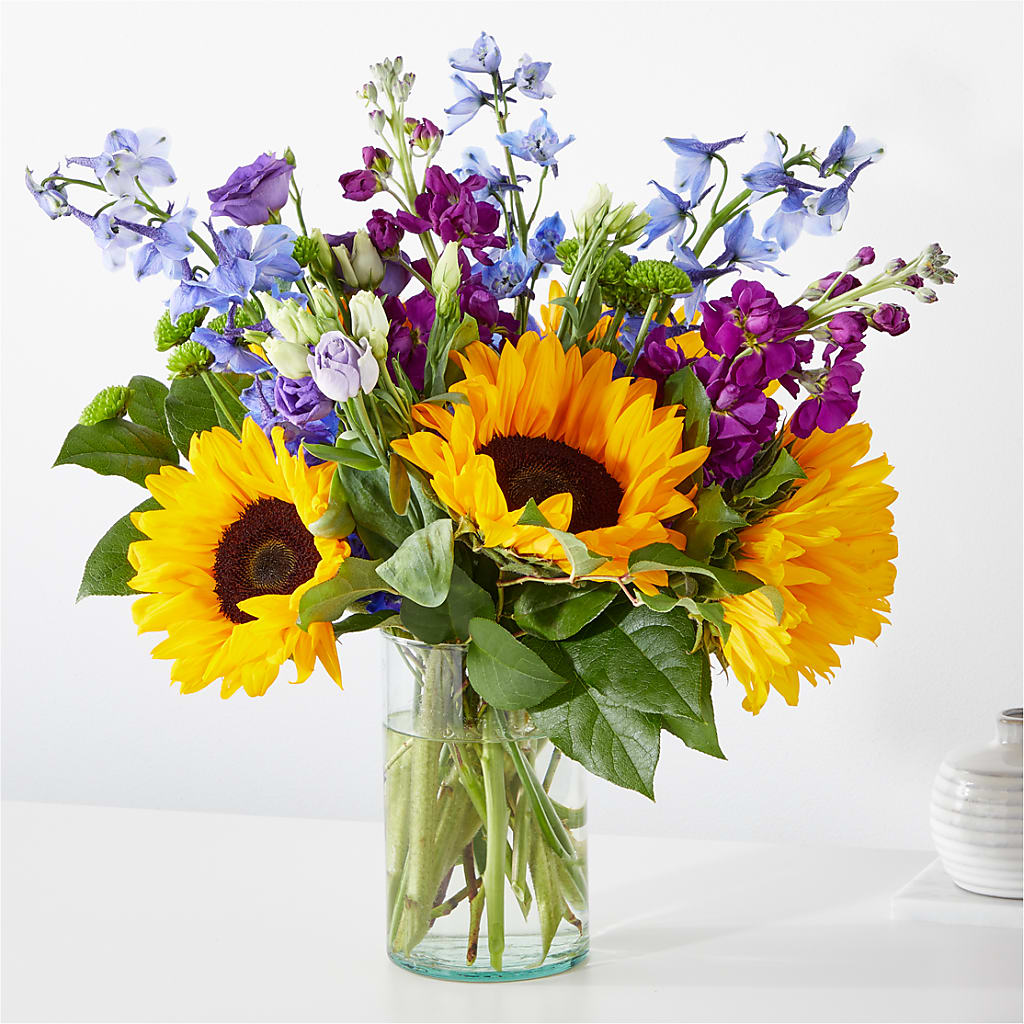 Catching Rays Bouquet – PETERSEN & TIETZ FLORISTS & GREENHOUSES, Waterloo IA