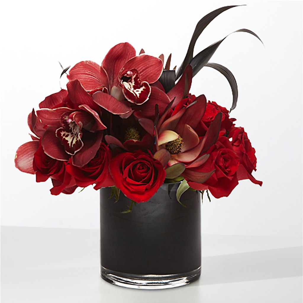 The Eclipse – PETERSEN & TIETZ FLORISTS & GREENHOUSES, Waterloo IA