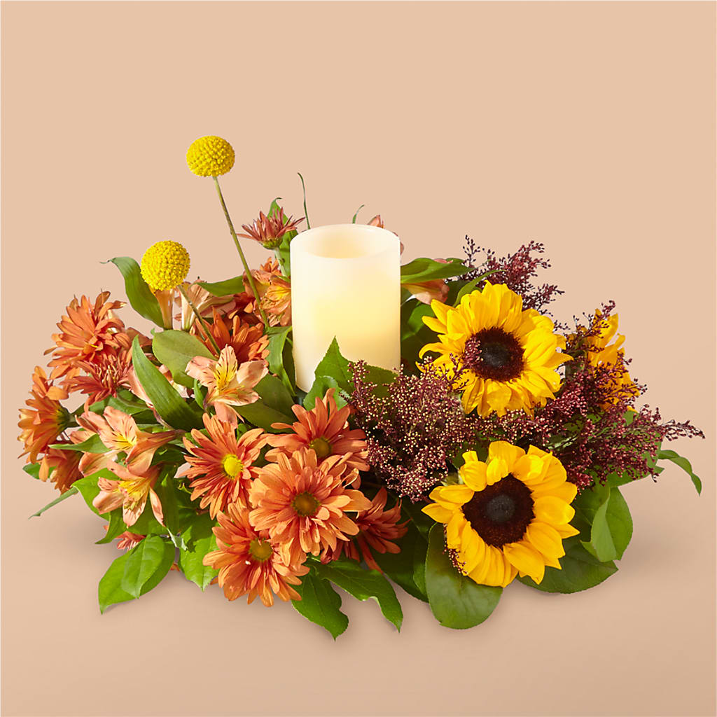 Honey Spark Centerpiece – PETERSEN & TIETZ FLORISTS & GREENHOUSES, Waterloo IA