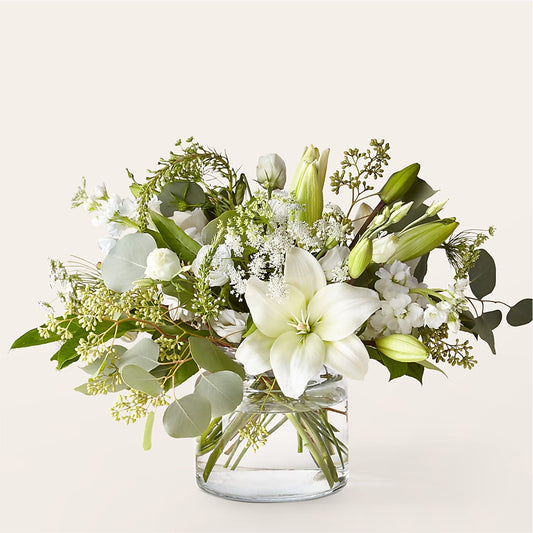 Alluring Elegance Bouquet – PETERSEN & TIETZ FLORISTS & GREENHOUSES, Waterloo IA