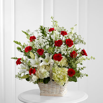 In Loving Memory Arrangement – PETERSEN & TIETZ FLORISTS & GREENHOUSES, Waterloo IA