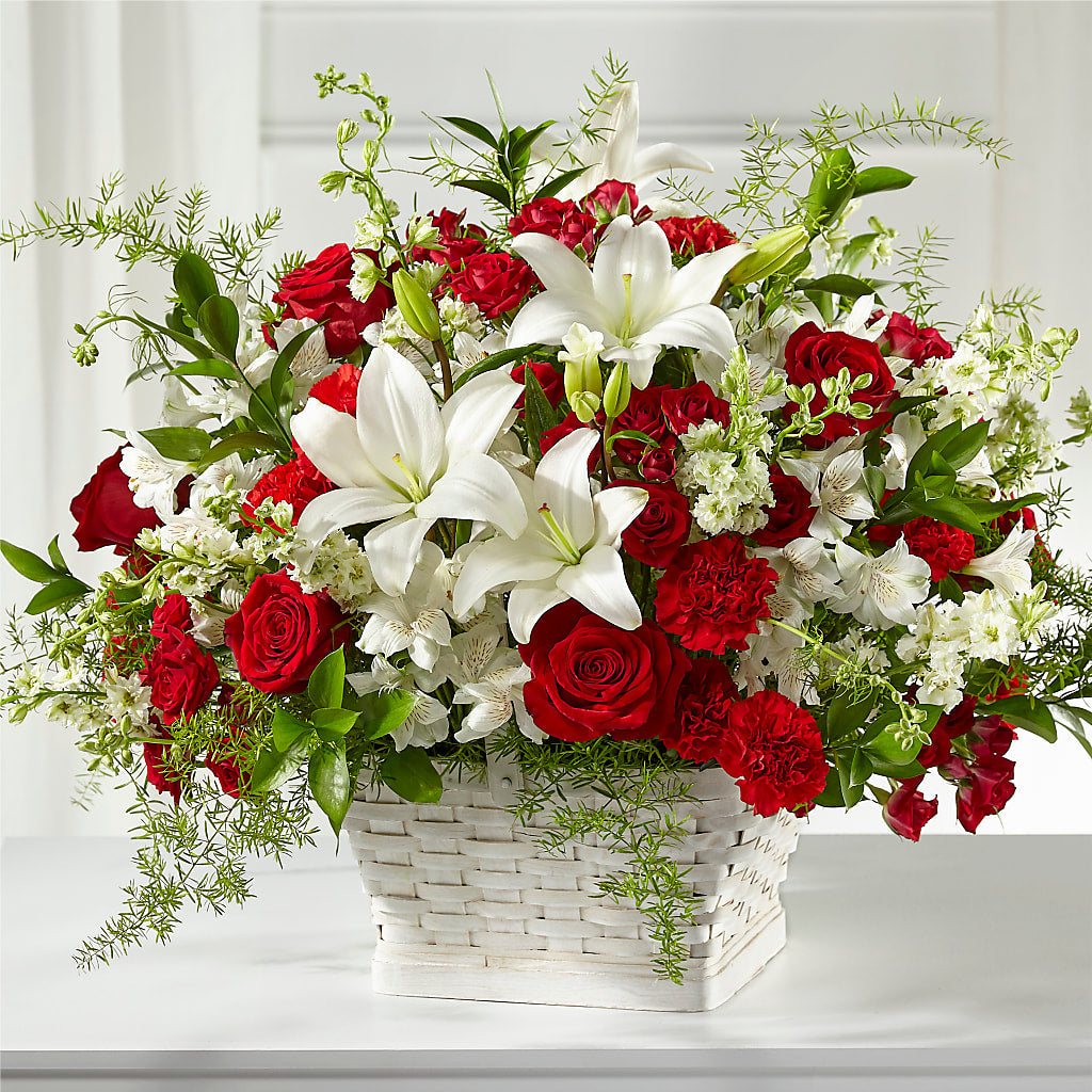 Sentiments of Love Arrangement – PETERSEN & TIETZ FLORISTS & GREENHOUSES, Waterloo IA