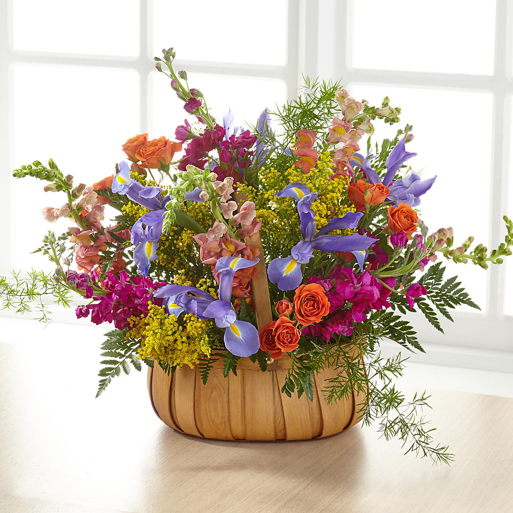 Garden of Life Basket – PETERSEN & TIETZ FLORISTS & GREENHOUSES, Waterloo IA