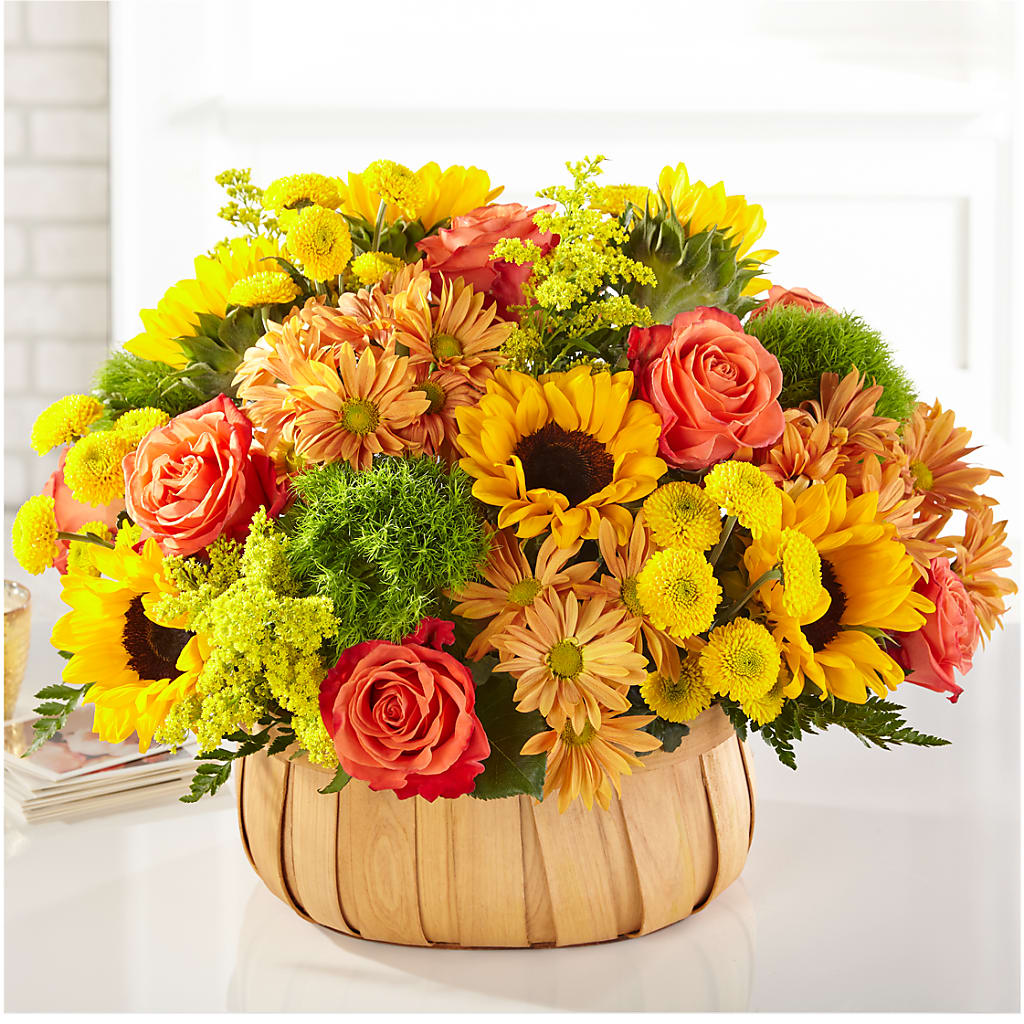Harvest Sunflower Basket – PETERSEN & TIETZ FLORISTS & GREENHOUSES, Waterloo IA
