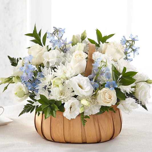 Sincerely Heartfelt Basket – PETERSEN & TIETZ FLORISTS & GREENHOUSES, Waterloo IA
