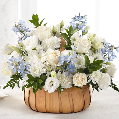 Sincerely Heartfelt Basket – PETERSEN & TIETZ FLORISTS & GREENHOUSES, Waterloo IA