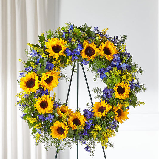 Bright Rays Wreath – PETERSEN & TIETZ FLORISTS & GREENHOUSES, Waterloo IA