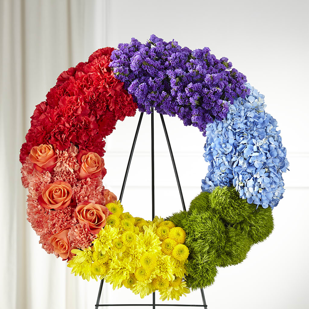 Circle of Love Wreath – PETERSEN & TIETZ FLORISTS & GREENHOUSES, Waterloo IA
