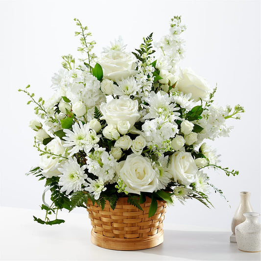 Heartfelt Condolences Arrangement – PETERSEN & TIETZ FLORISTS & GREENHOUSES, Waterloo IA