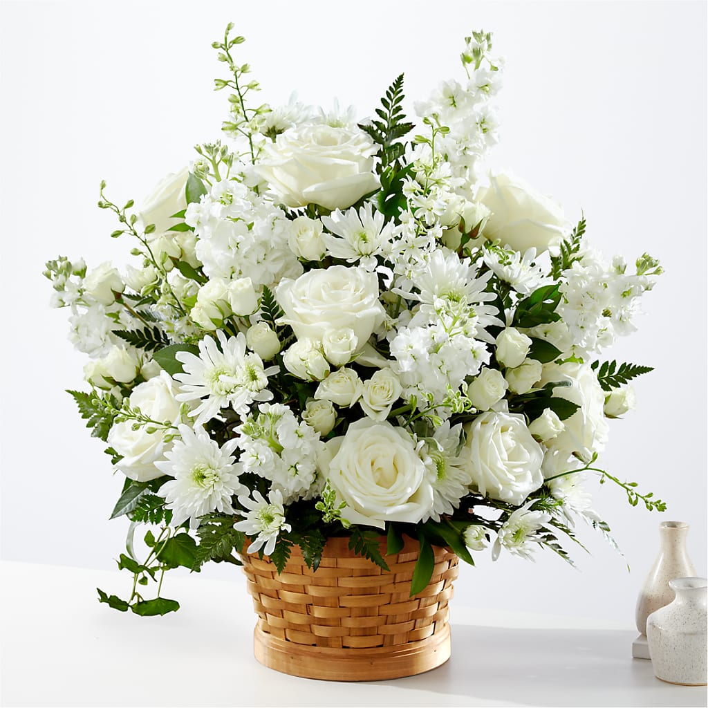 Heartfelt Condolences Arrangement – PETERSEN & TIETZ FLORISTS & GREENHOUSES, Waterloo IA