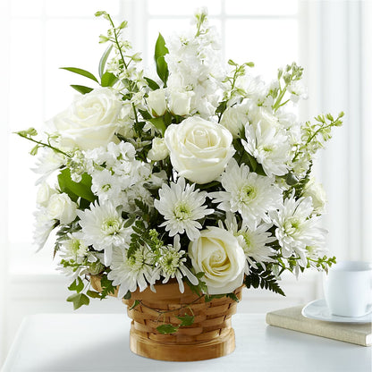 Heartfelt Condolences Arrangement – PETERSEN & TIETZ FLORISTS & GREENHOUSES, Waterloo IA