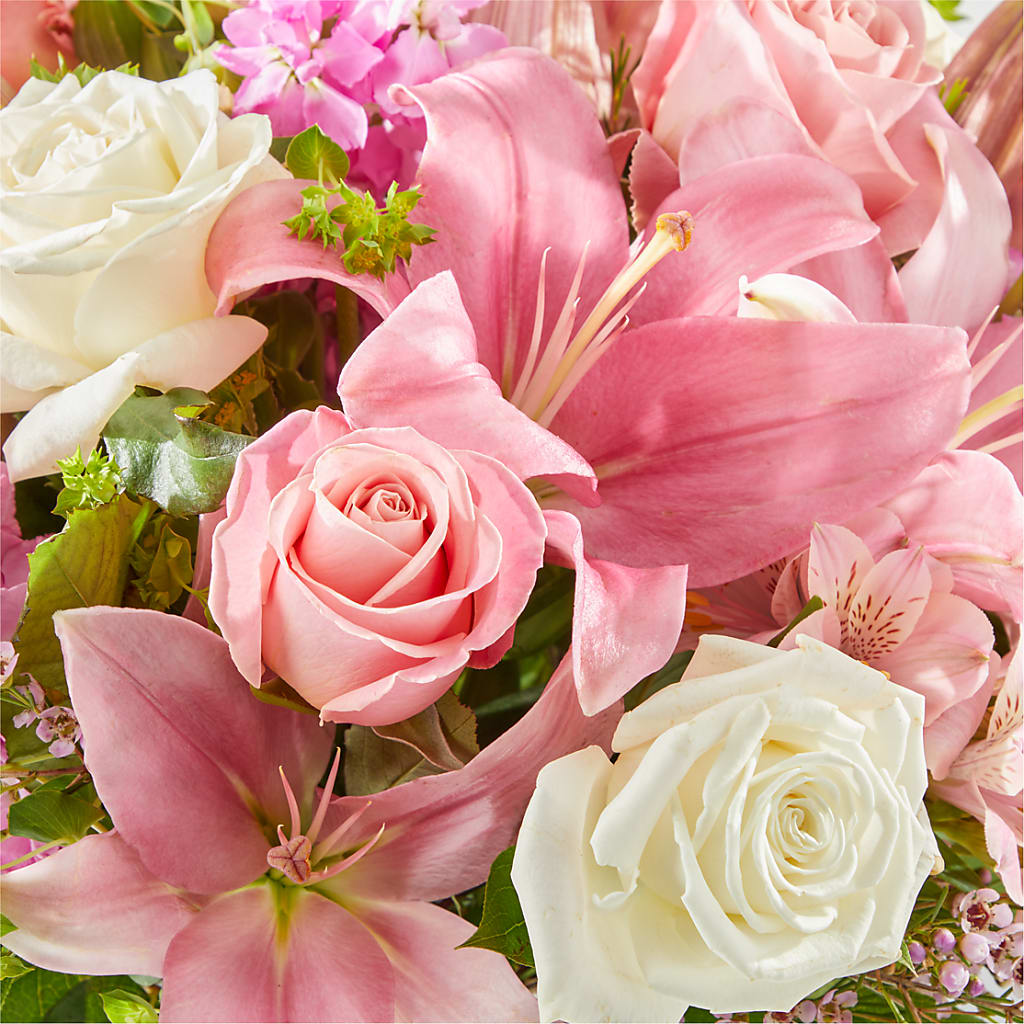 Ethereal Beauty Bouquet – PETERSEN & TIETZ FLORISTS & GREENHOUSES, Waterloo IA
