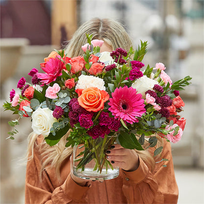 Smell the Roses Bouquet – PETERSEN & TIETZ FLORISTS & GREENHOUSES, Waterloo IA