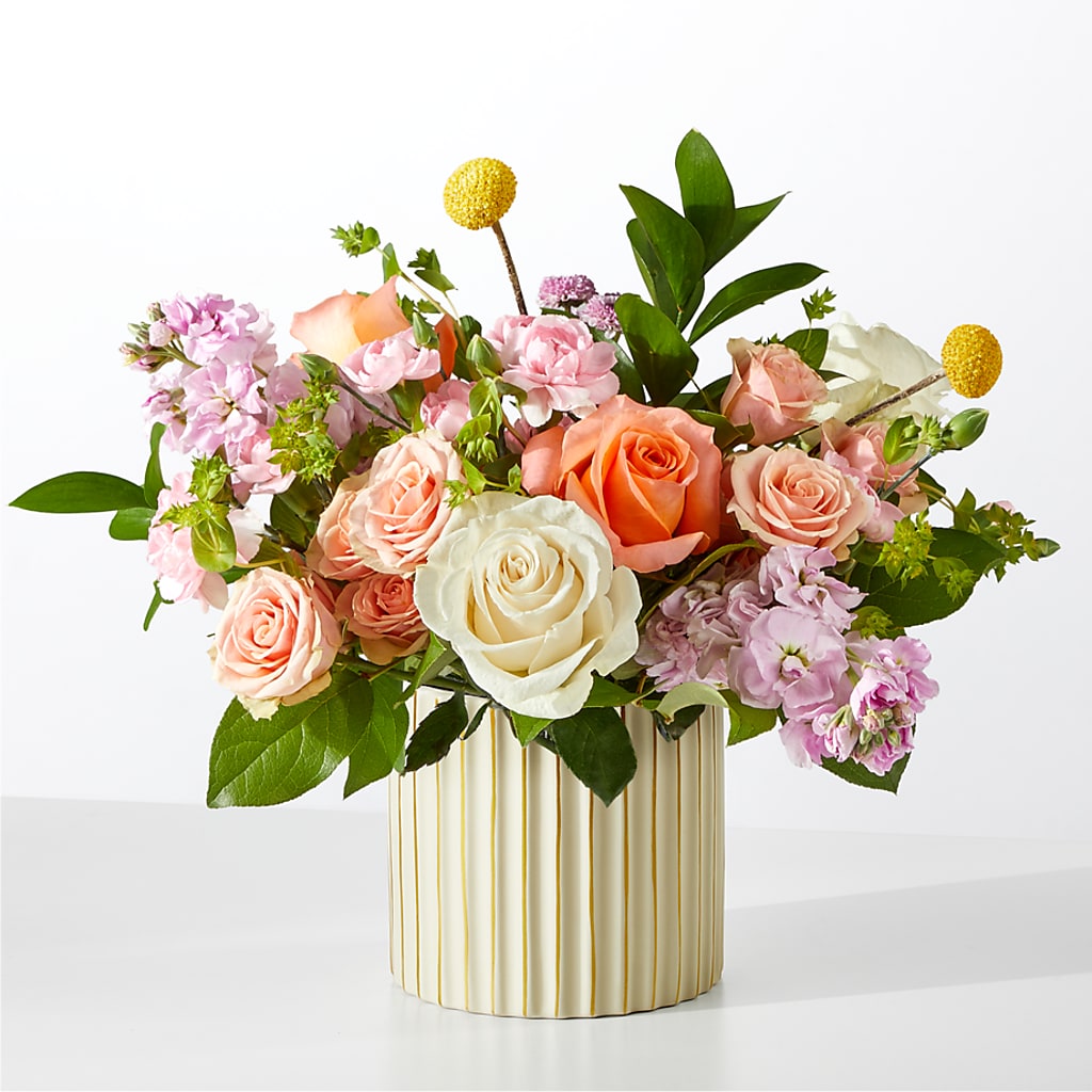 French Market Bouquet with Ivory Vase – PETERSEN & TIETZ FLORISTS & GREENHOUSES, Waterloo IA