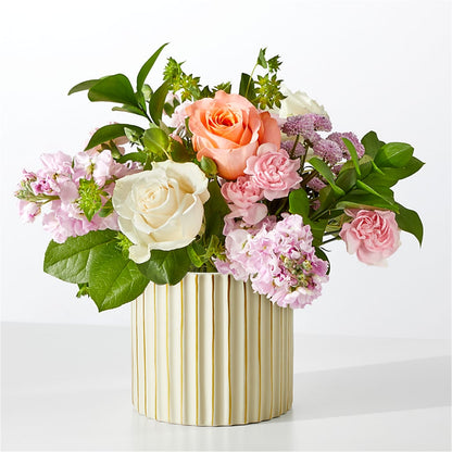 French Market Bouquet with Ivory Vase – PETERSEN & TIETZ FLORISTS & GREENHOUSES, Waterloo IA