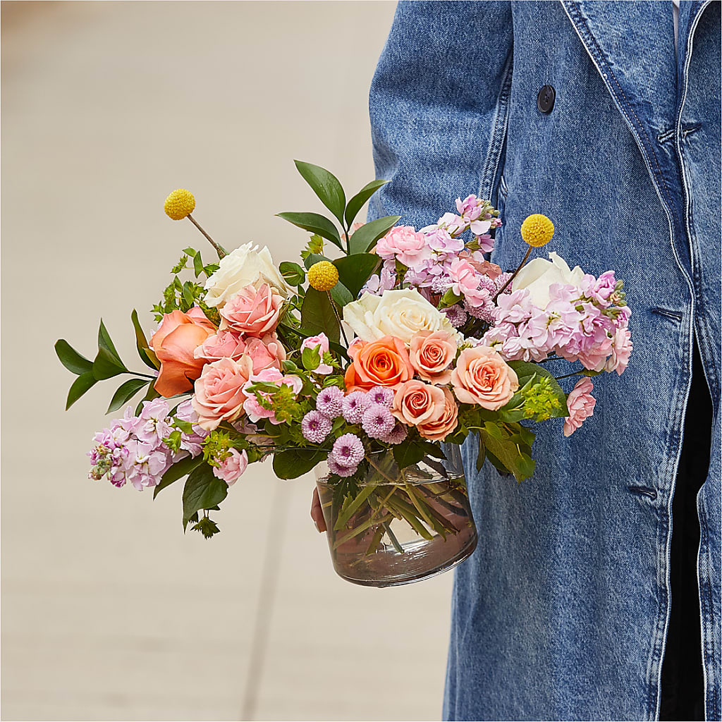 French Market Bouquet – PETERSEN & TIETZ FLORISTS & GREENHOUSES, Waterloo IA
