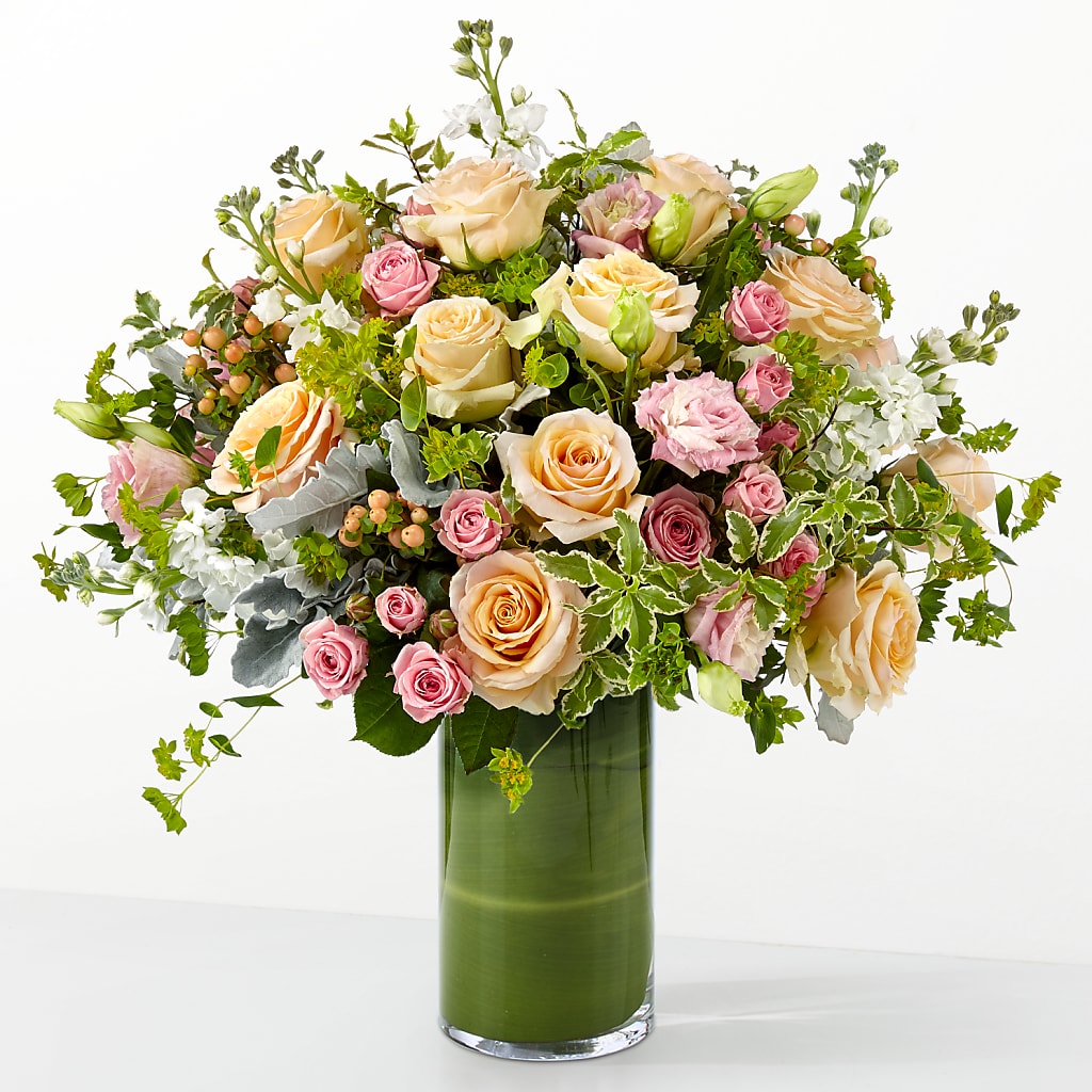 The Glamour Shot – PETERSEN & TIETZ FLORISTS & GREENHOUSES, Waterloo IA